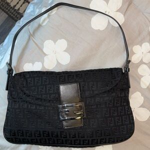 🖤 Fendi Baguette cloth Bag 🖤